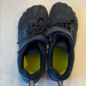 Men’s barefoot running shoes brand new